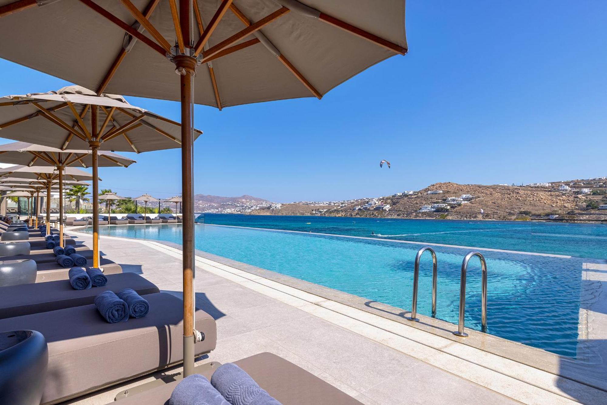 Aeonic Suites And Spa Mykonos Town エクステリア 写真